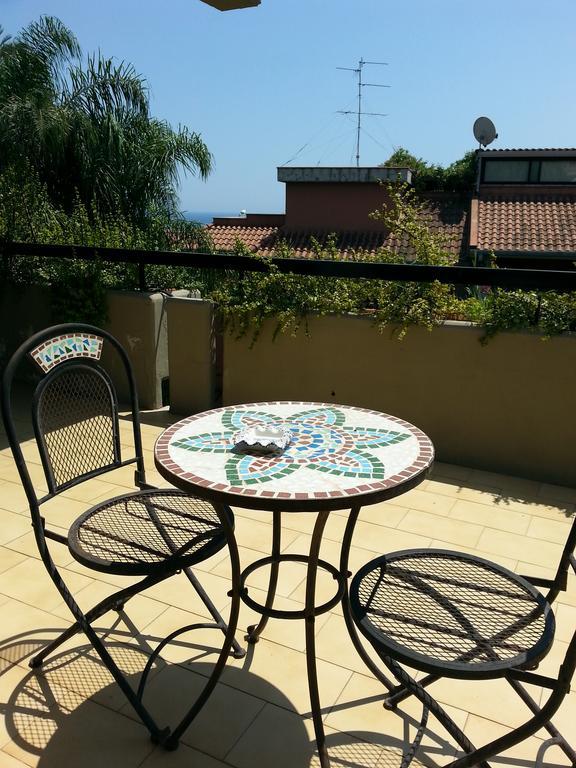 Porto Ulisse Bed & Breakfast Catania Bagian luar foto