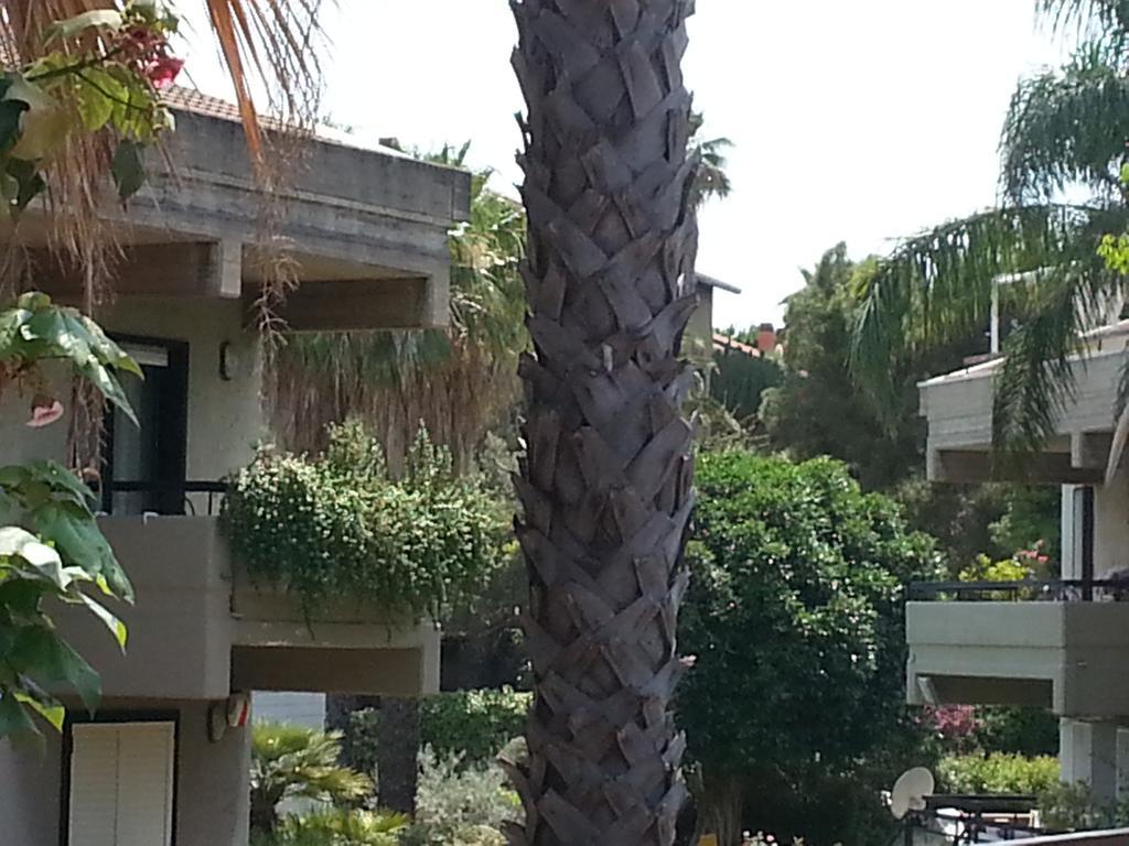 Porto Ulisse Bed & Breakfast Catania Bagian luar foto