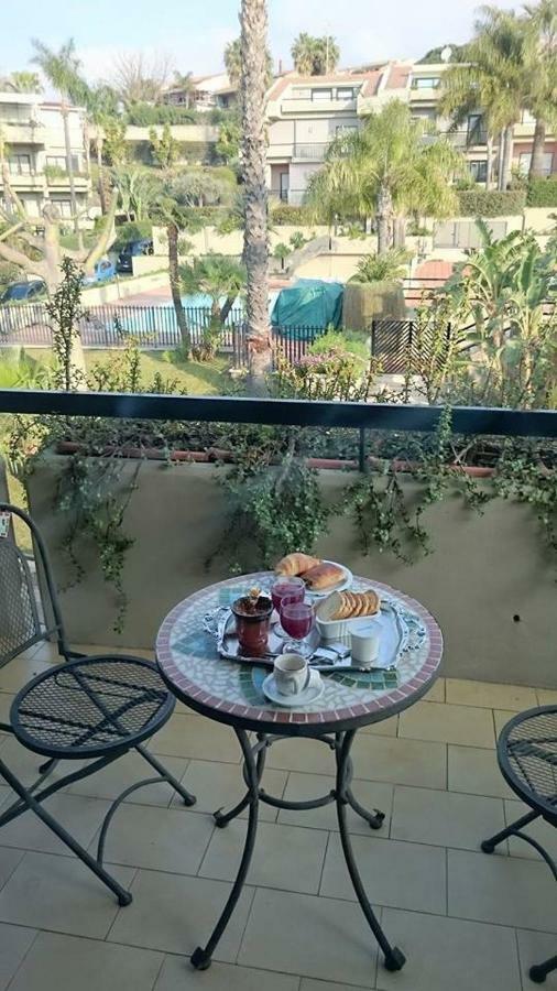 Porto Ulisse Bed & Breakfast Catania Bagian luar foto