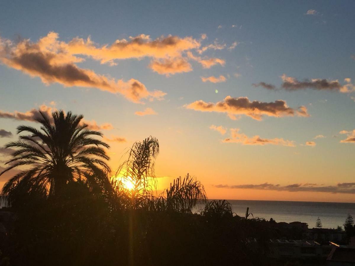 Porto Ulisse Bed & Breakfast Catania Bagian luar foto