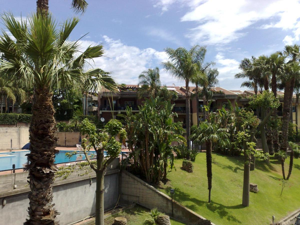 Porto Ulisse Bed & Breakfast Catania Bagian luar foto