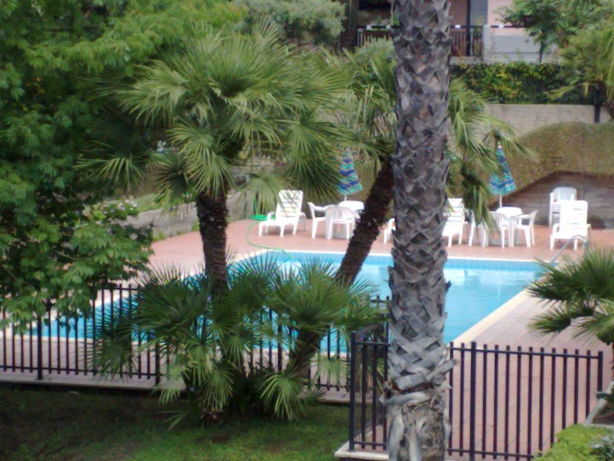 Porto Ulisse Bed & Breakfast Catania Bagian luar foto