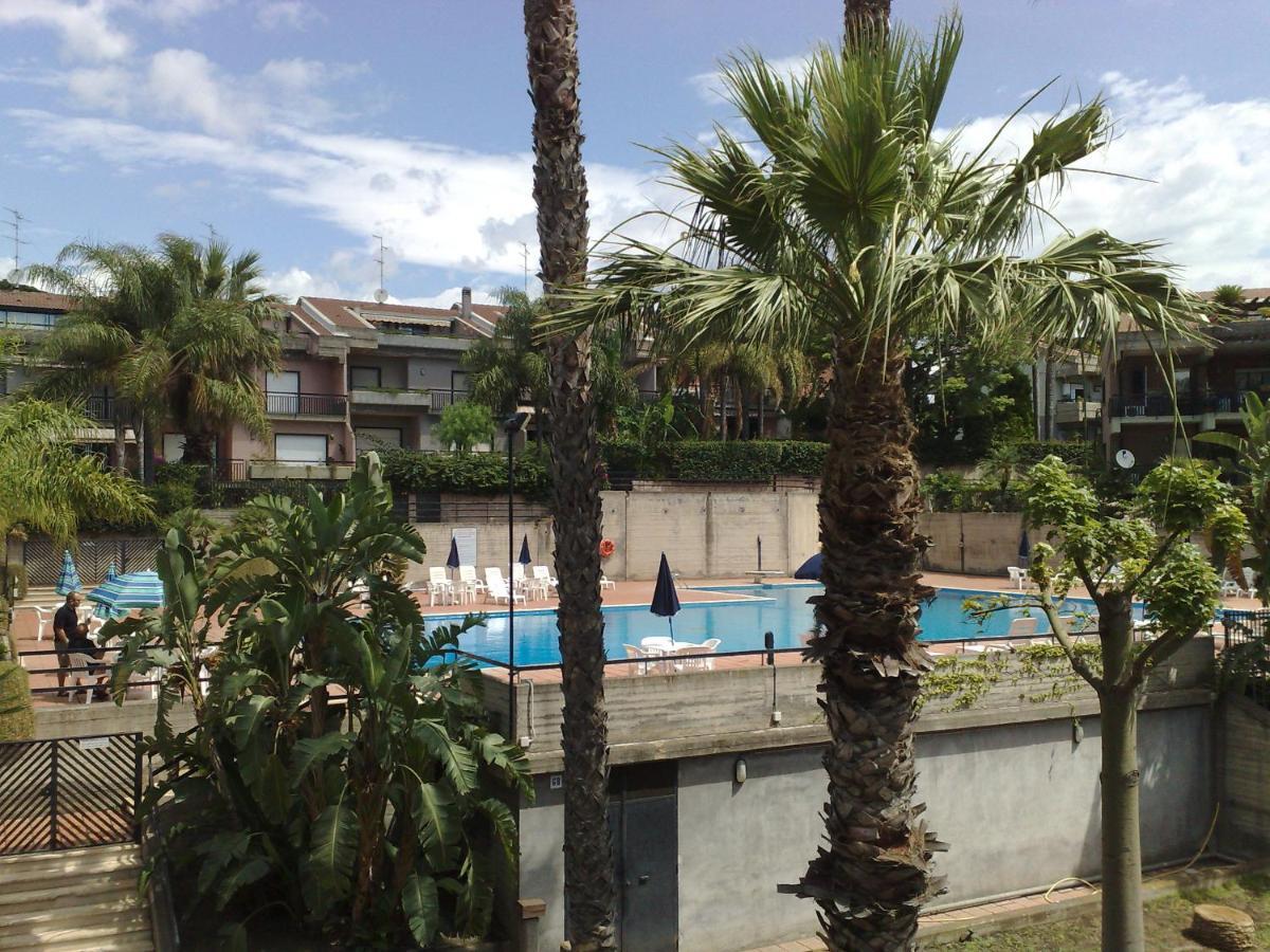 Porto Ulisse Bed & Breakfast Catania Bagian luar foto