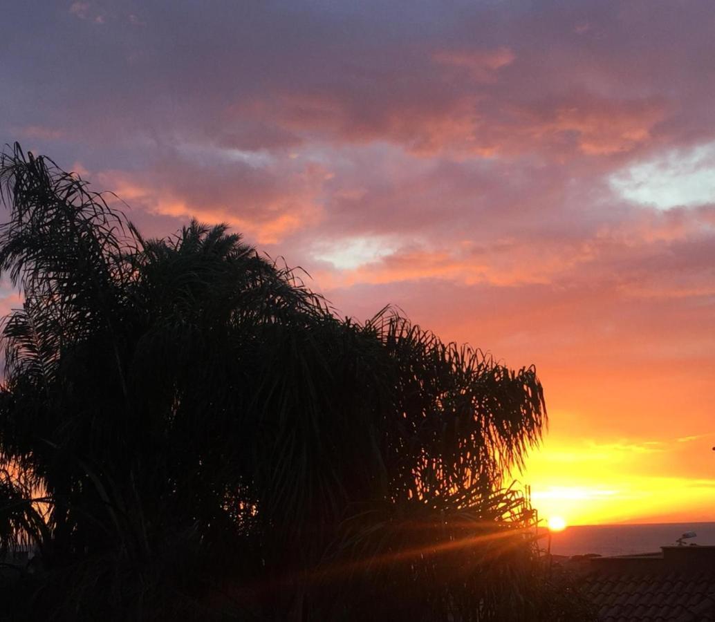 Porto Ulisse Bed & Breakfast Catania Bagian luar foto